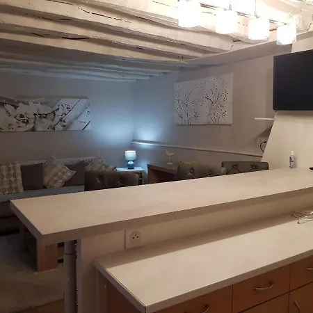 Appartement Au Coin Du Quai Entre Et Port De Plaisance *